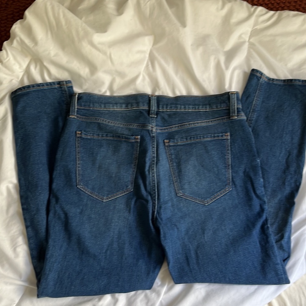 Old Navy Mid Rise Boyfriend Straight Jeans - Picture 2 of 6